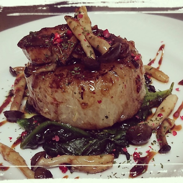 店長お勧め数量限定フード！大根ステーキフォアグラのせバルサミコソース♪